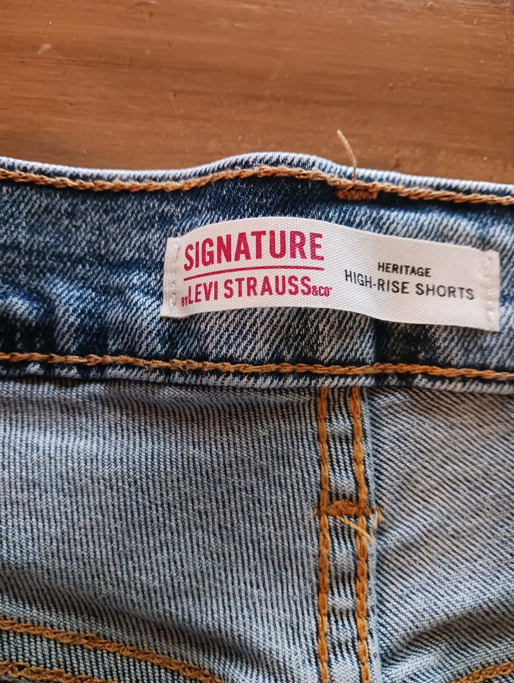 Levi Strauss High Rise Womens Shorts 18 W34 Denim Signature Heritage Western - Picture 2 of 11